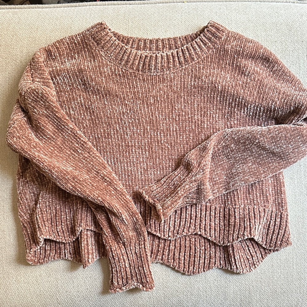 La Hearts Women's Cropped Sweater in Soft Pink (Never Worn)